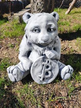 Gartenfigur Bitcoin Bär