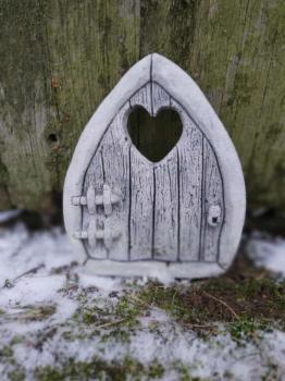 Gartenfigur Feentuer Herz