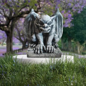 Steinfigur_Gartenfigur_Gargoyle_mani