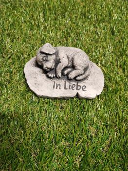 Gartenfigur Hund in Liebe