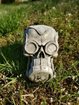 Steinfigur_Gartenfigur_Skull_Totenkopf_ABC_Maske