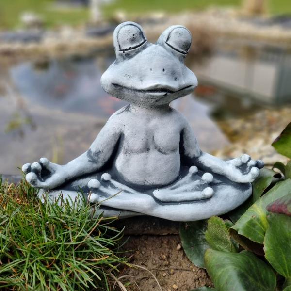 Steinfigur_Gartenfigur_Zen_Yoga_Frosch